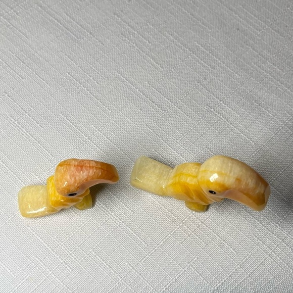 Vintage. Carved Onyx TOUCANS TROPICAL. Display. Birds. - Picture 5 of 6